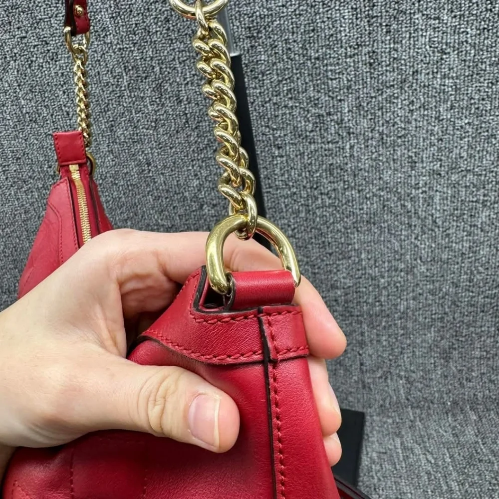 Authentic Gucci Embossed GG Leather Red Shoulder Designer Bag - Picture 5 of 14